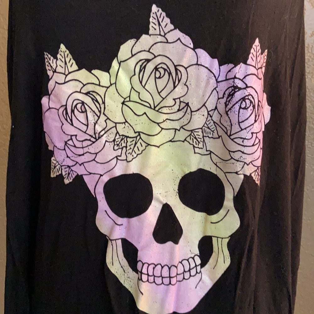 Skull tank with cutout back - Picture 2 of 7
